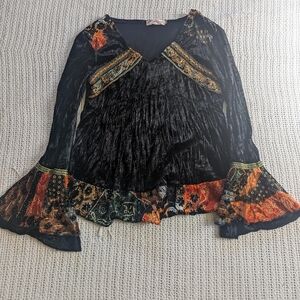 Pretty Angel Women's Medium Boho Crushed Black Velvet Bell Sleeve Blouse Top